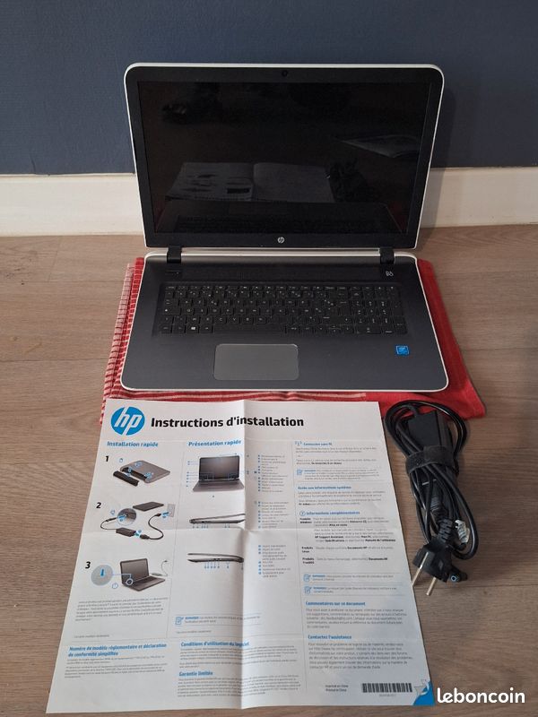 Vente 3 articles: PC portable:80e,Aspirateur auto:5e,Bouteilles de gaz avec détendeur 5e, Vous pouvez me contactermerci (image 1)