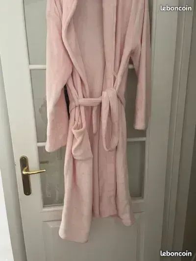 Peignoir taille L (image 4)