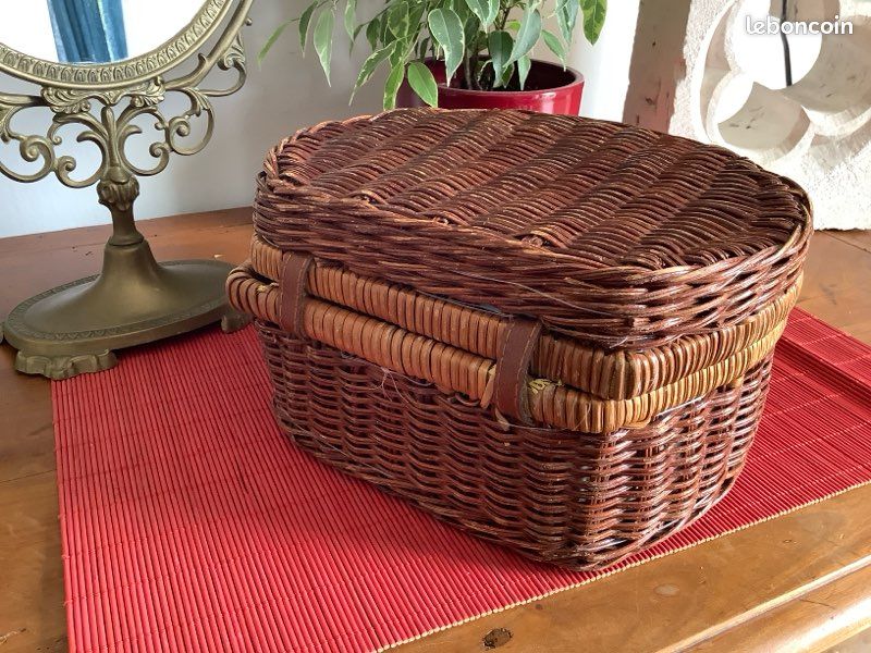 Ancien panier créel de pêche en osier et cuir avec sangle | eBay