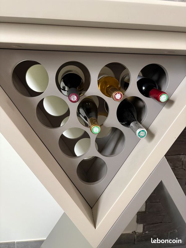 Bar (image 3)