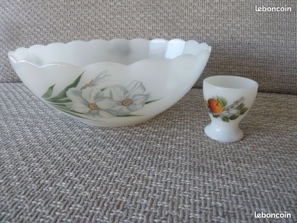 Plat / Saladier Arcopal Narcisse – Vintage, Motif Floral, France, Années 80