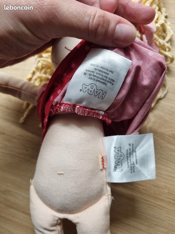 Poupée Mali HABA – 30 Cm, Corps Souple, Cheveux Blonds, Habillage Facile, Lavable En Machine, Dès 18 Mois