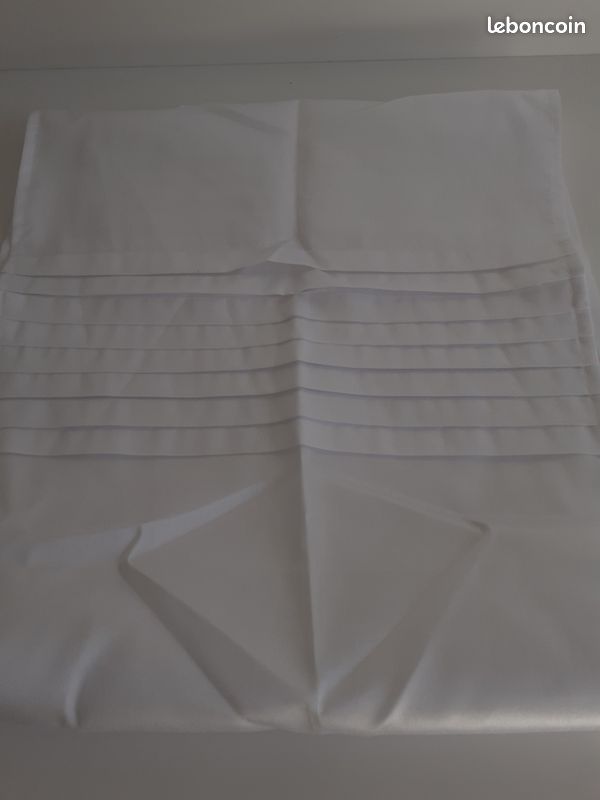 Chemin de table blanc (image 2)