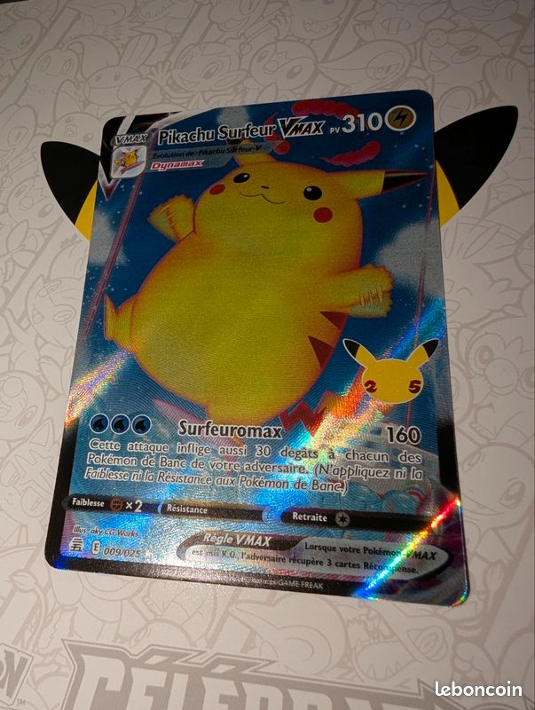 Pikachu Surfeur VMAX - carte Pokémon 9/025 Célébrations - Prix & Rareté