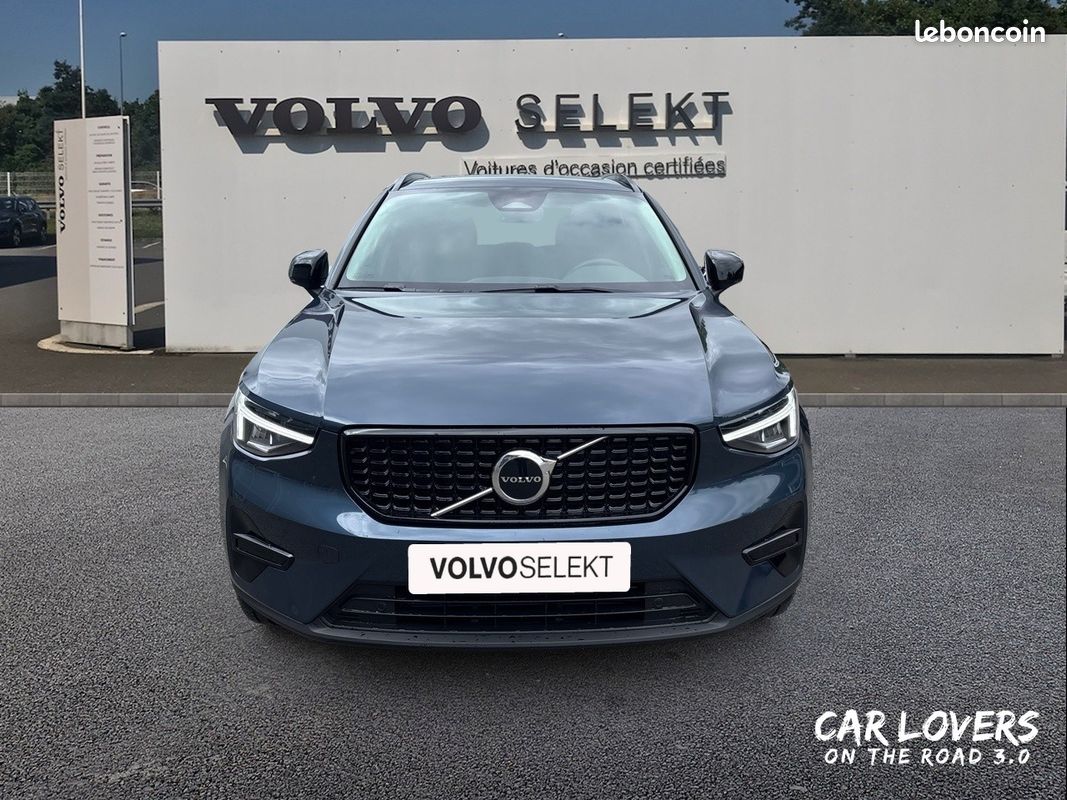 VOLVO XC40 B3 163 ch DCT7 Lounge Edition (image 8)