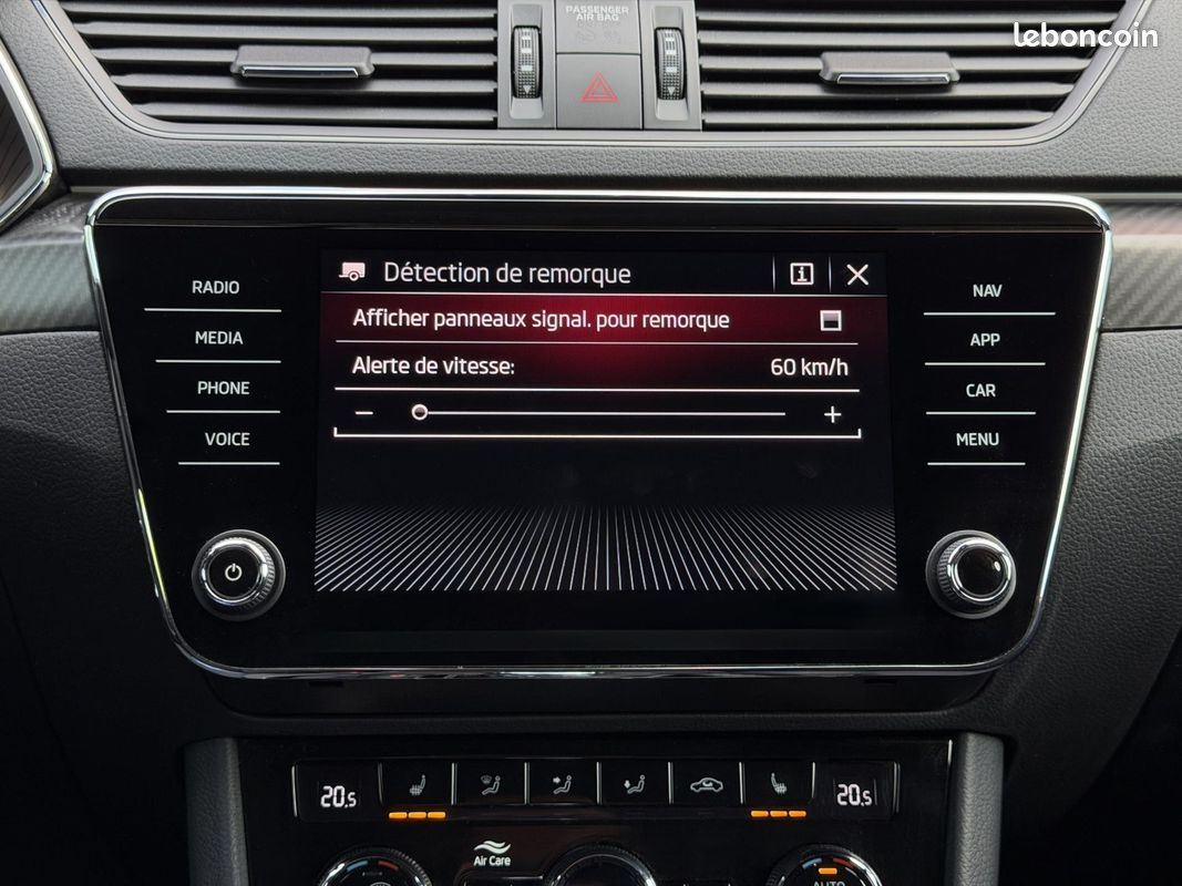 SKODA SUPERB Sportline TSI PHEV Hyrbide recharg 218 DSG 1ère Main Attelage Caméra Kessy GPS (image 38)