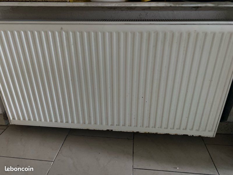 Chaudière gaz et lot de radiateurs à eau (image 4)