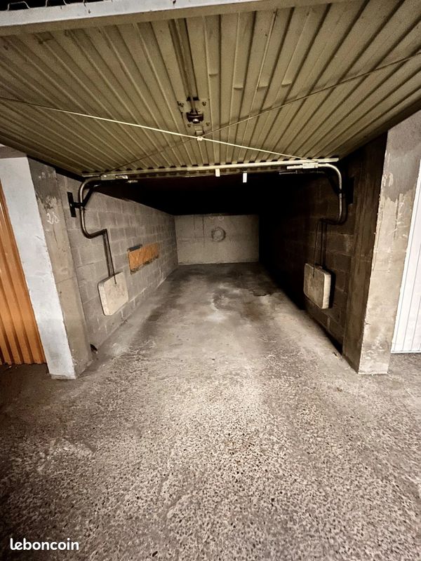 Parking/box Schiltigheim · 84 €/mois
