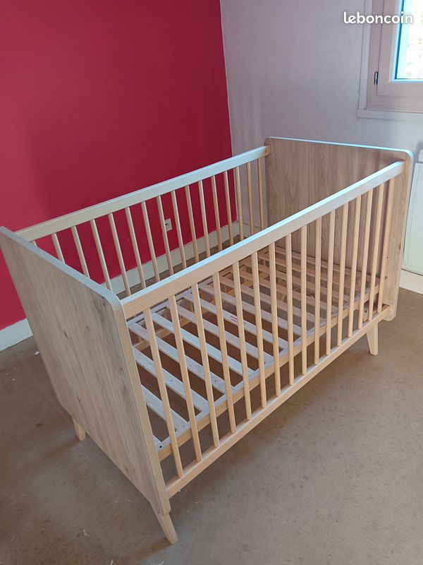 Lit Bébé Bois naturel 120 x 60 cm avec sommier à lattes - 3 Niveaux réglable en hauteur (image 1)