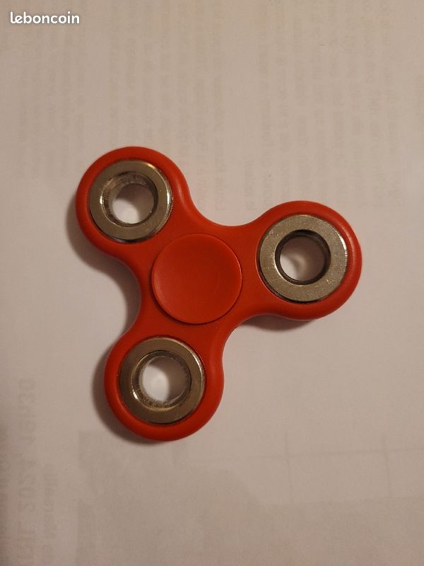 Fidget hand spinner (image 2)