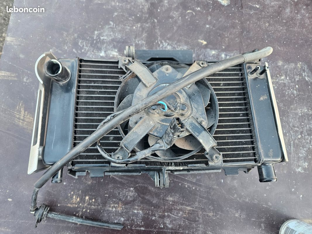 Radiateur yamaha fz6 (image 2)