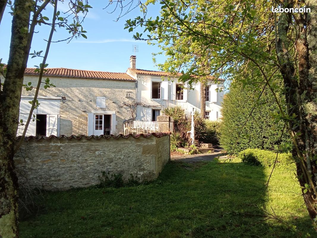 Maison 6 pièces 162 m² · à Couture-d'Argenson · 162 m² · 162 000 €