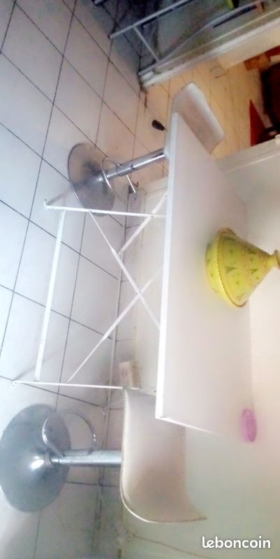 Table (image 1)