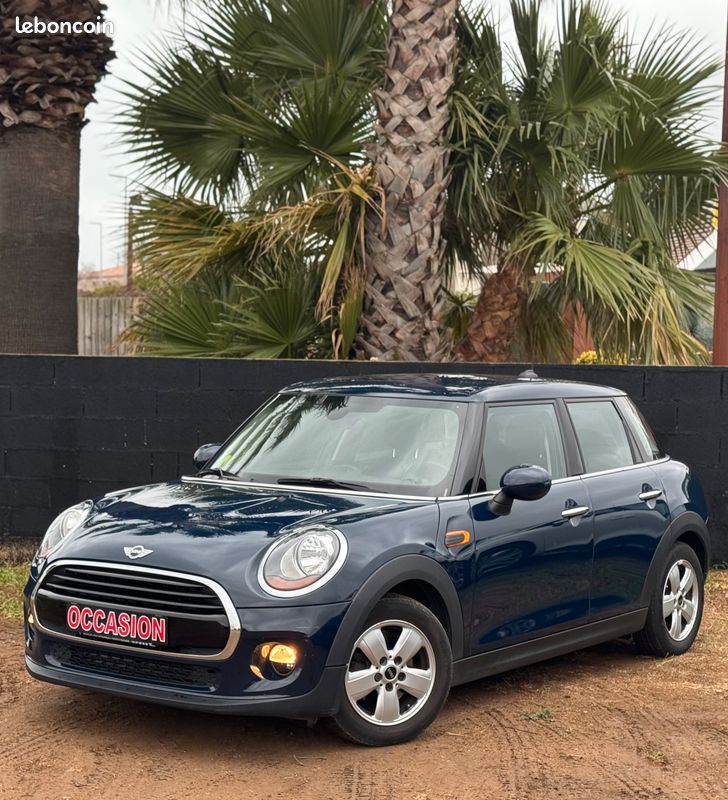 Mini Cooper D 5 portes Boite Auto (image 1)