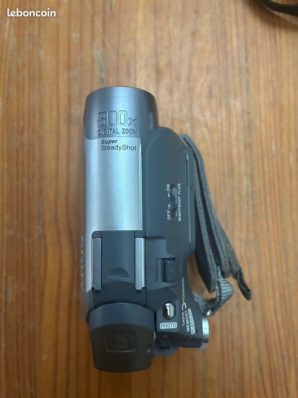 Sony Handycam DCR-HC32E MiniDV – Caméscope vintage Carl Zeiss (image 2)