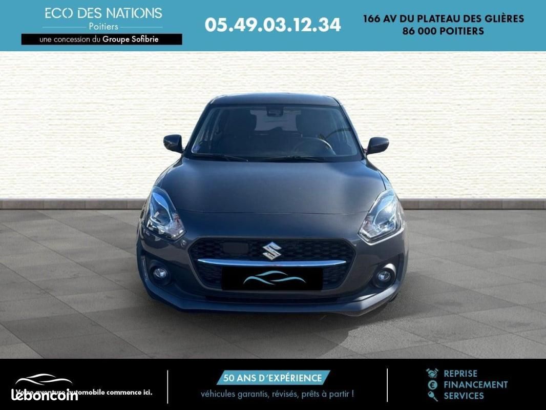 Suzuki Swift 1.2 DUALJET HYBRID 83CH PRIVILEGE (image 2)