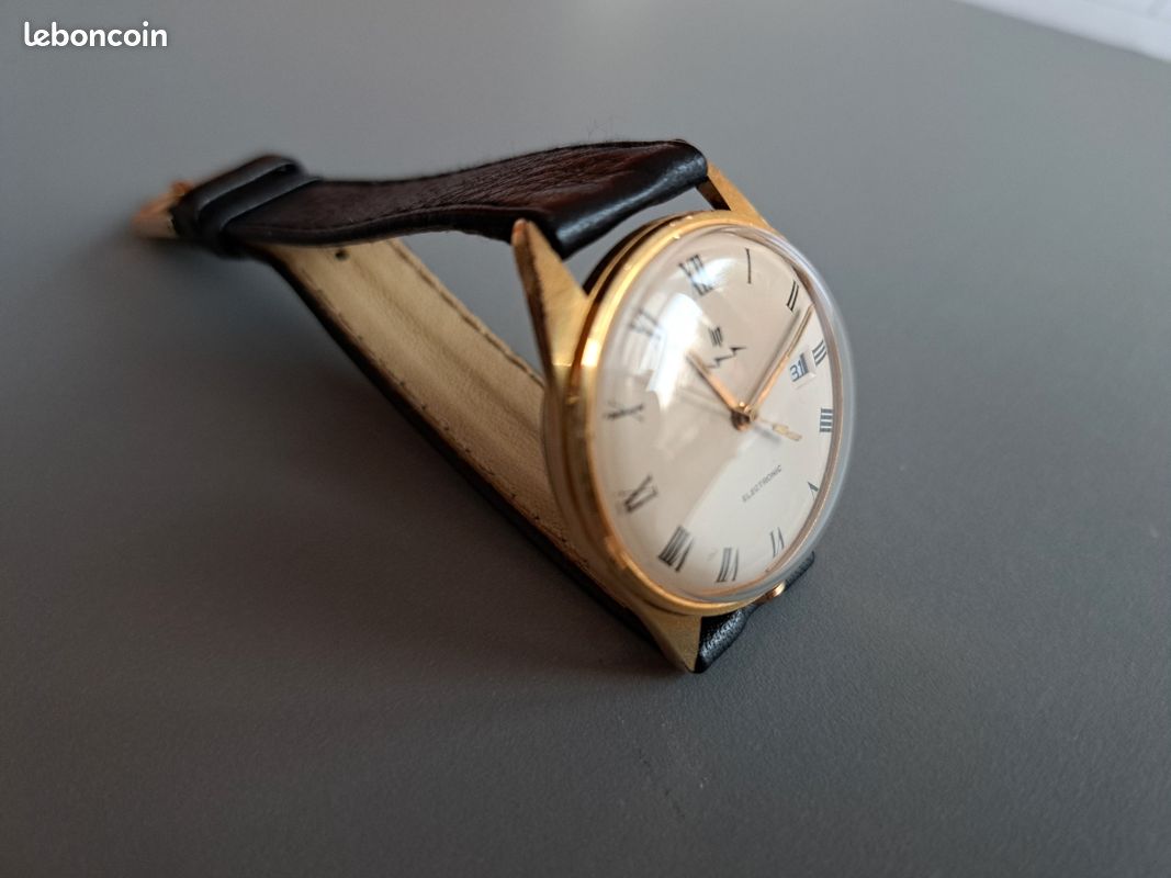 Couronne De Remontoir Pour Montre LIP - Diamètre 6,90 Mm, Peinture Laquée Jaune - Occasion