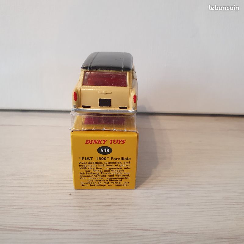 Dinky Toys France 548 – Fiat 1800 familiale 1/43