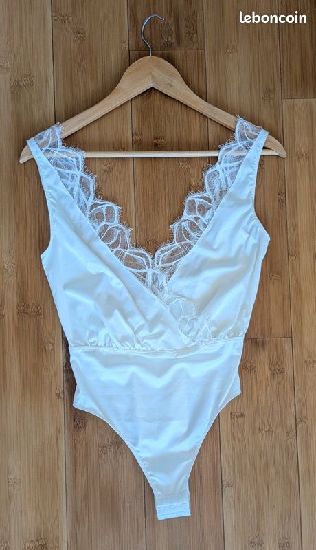 Body Tiffany Chichi Castelnango - Ivory - Neuf avec étiquette - XS (image 1)
