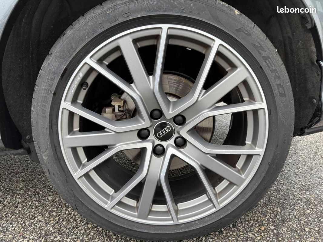 AUDI Q3 45 TFSIe 245 ch S tronic 6 S line (image 10)