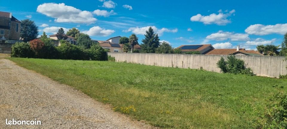 Terrain 430 m² Mionnay · 189 500 €
