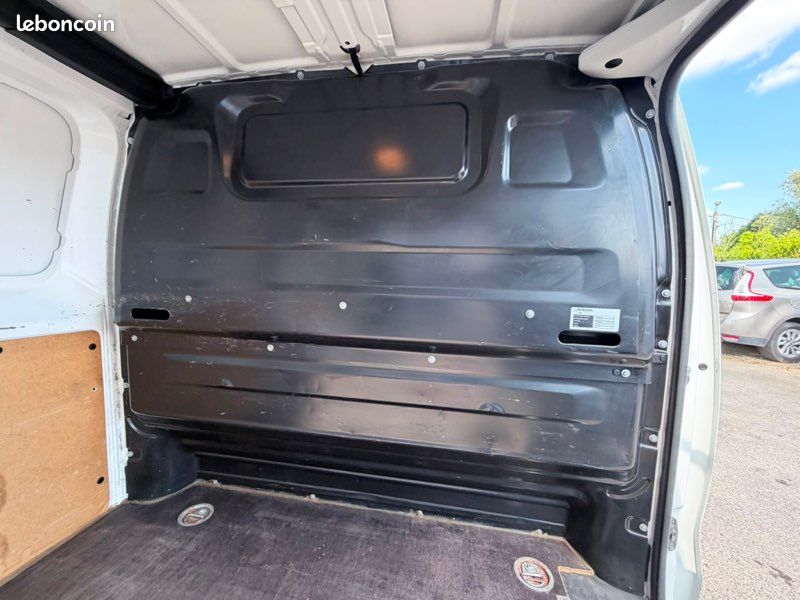 Expert 2.0L/125cv/2017/Clim/3 places (image 8)