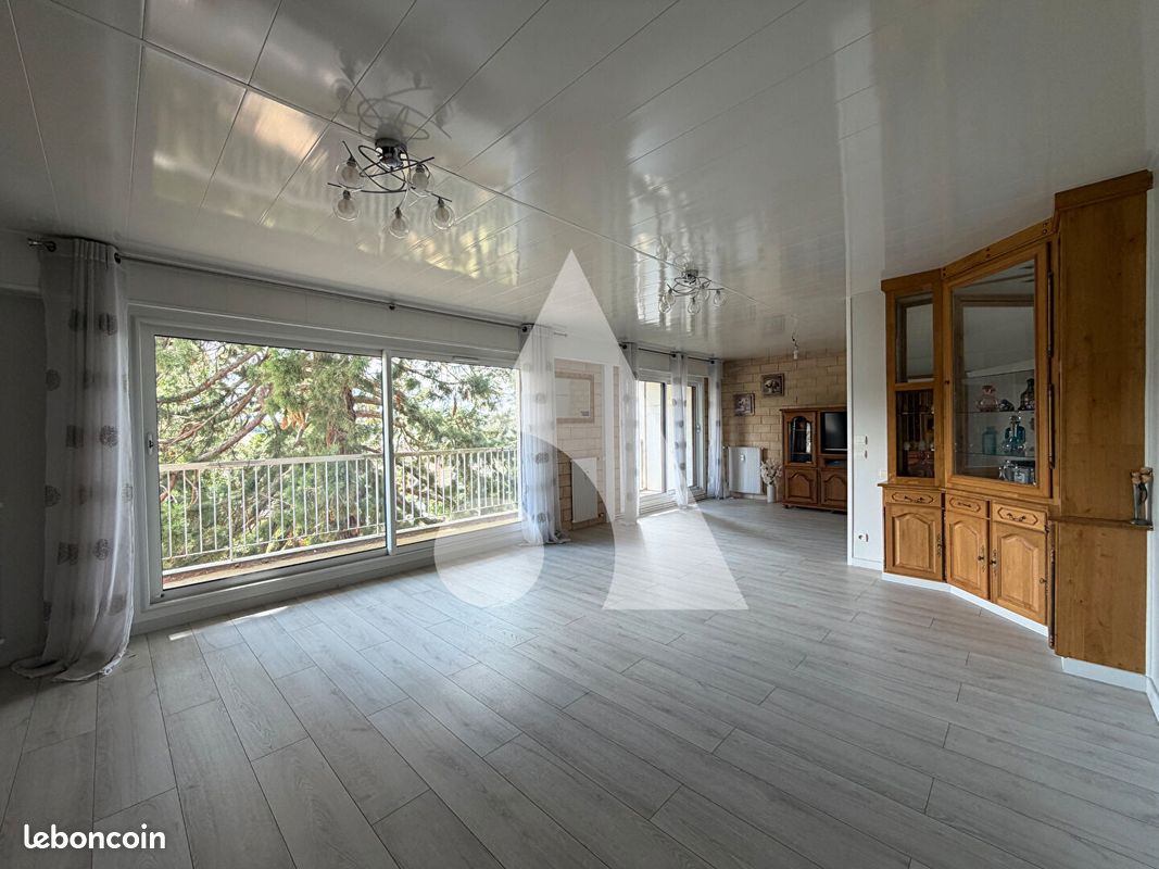 Appartement 4 pièces 104 m² · à Évreux · 104 m² · 138 000 €