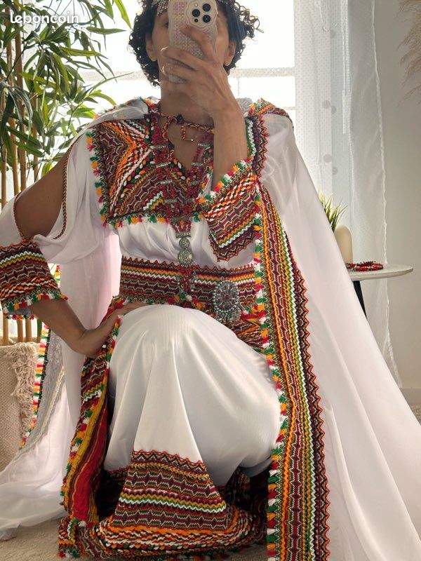 Robe kabyle blanche fota+ barnouss Vêtements