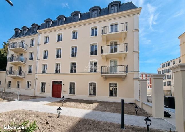 Studio 1 pièce 29 m²