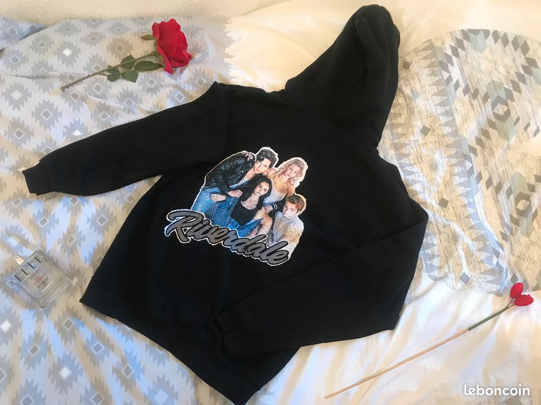 Sweat jennyfer xs (image 1)