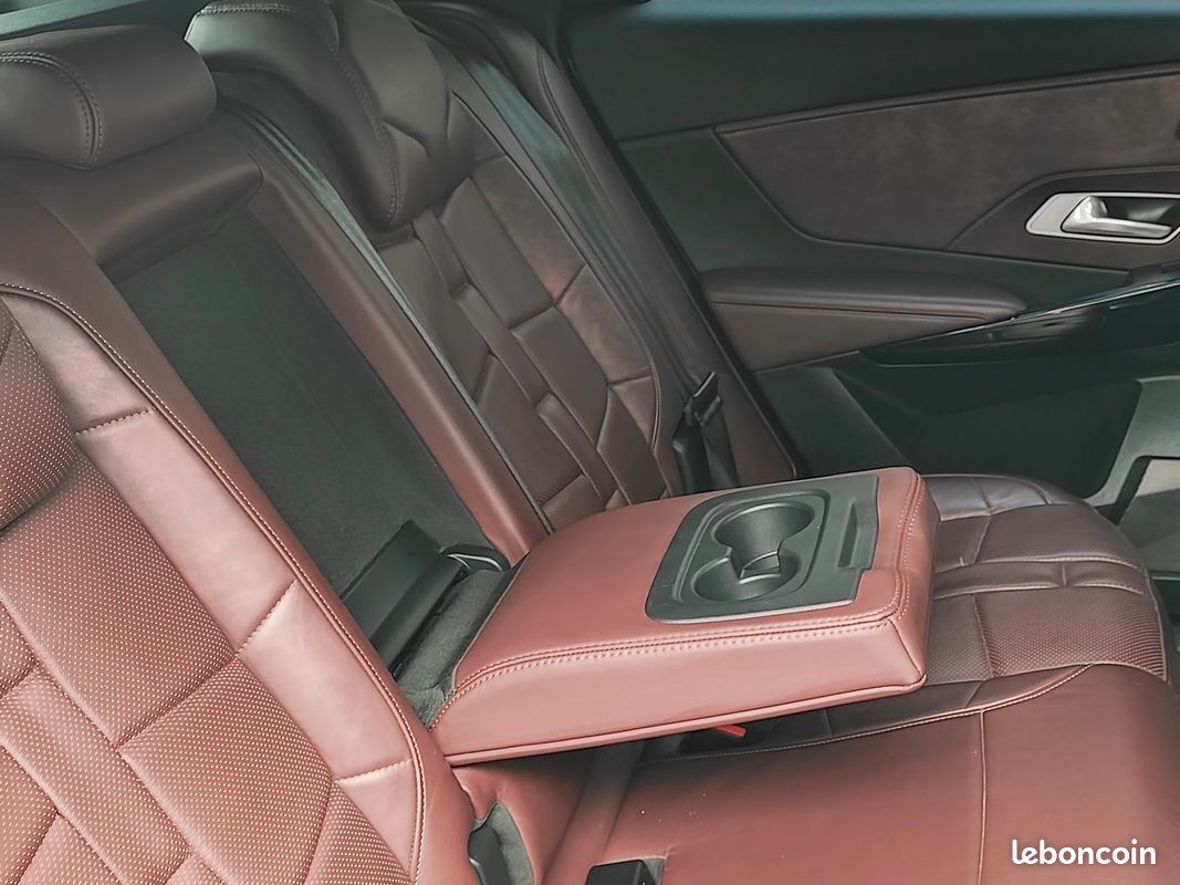 DS 7 CROSSBACK Hdi 180 EAT8 EDITION LA PREMIERE / HIFI FOCAL (image 4)