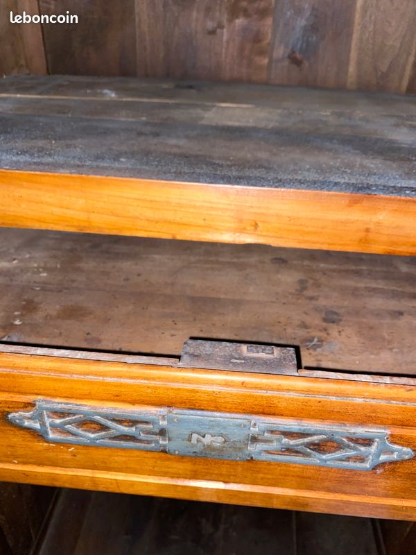 Armoire Homme debout (image 3)