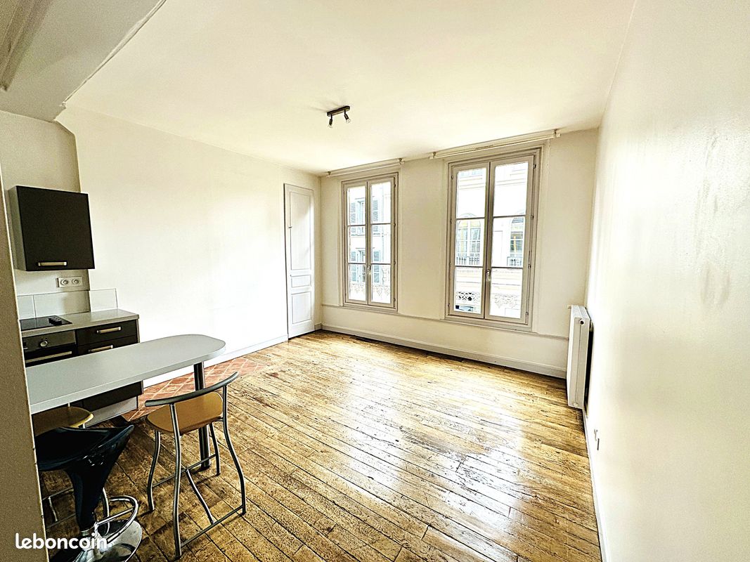 Appartement 2 pièces 43 m² · à Troyes · 43 m² · 555 €