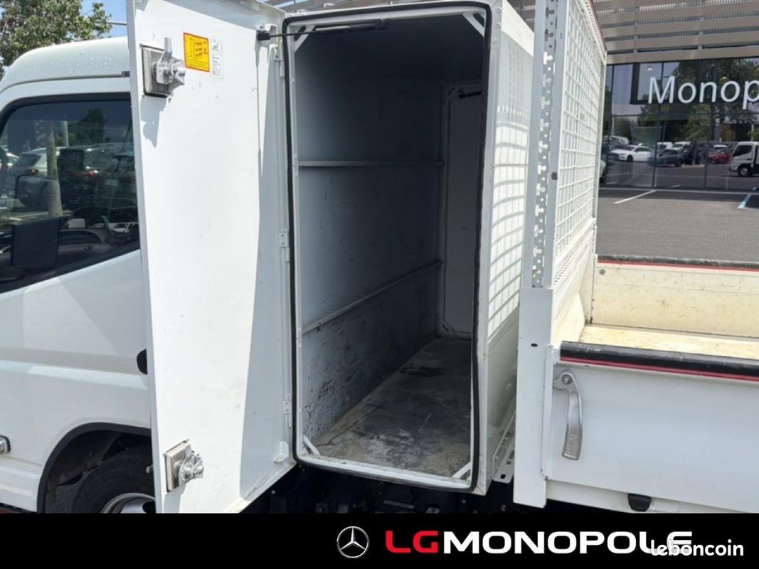 Fuso Canter CCb 3S13 Empattement 28 (image 12)