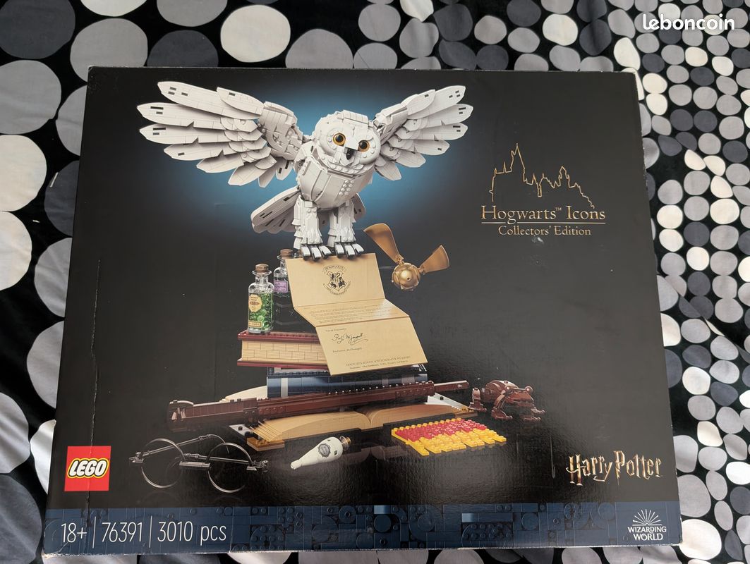 LEGO NEUF 76391 - Harry Potter - Les icônes de Poudlard : édition collector (image 1)