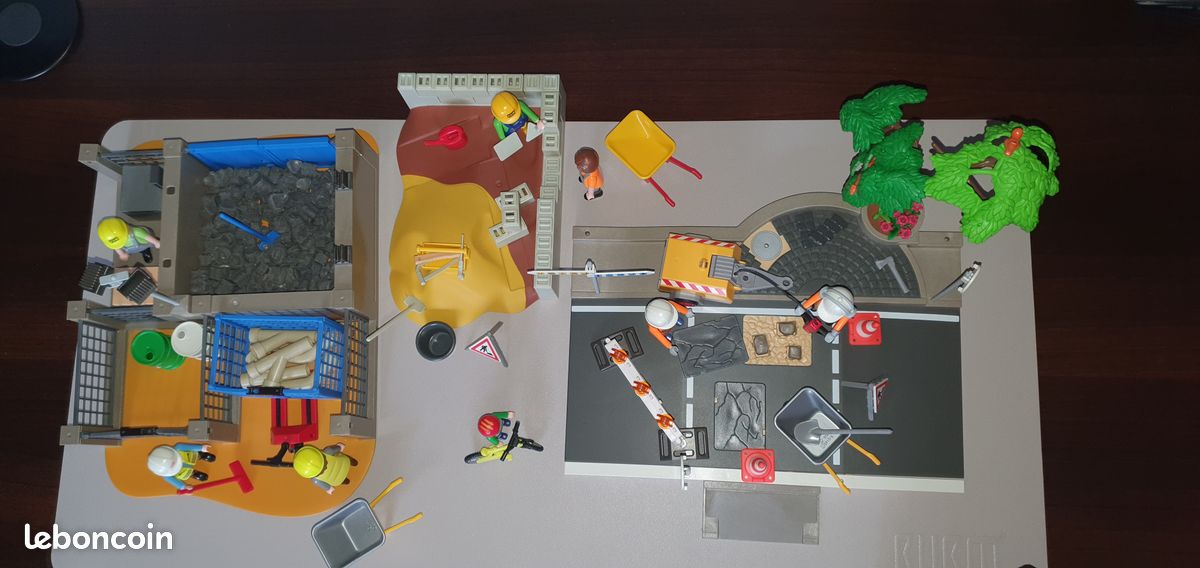 Playmobil Lot (image 3)