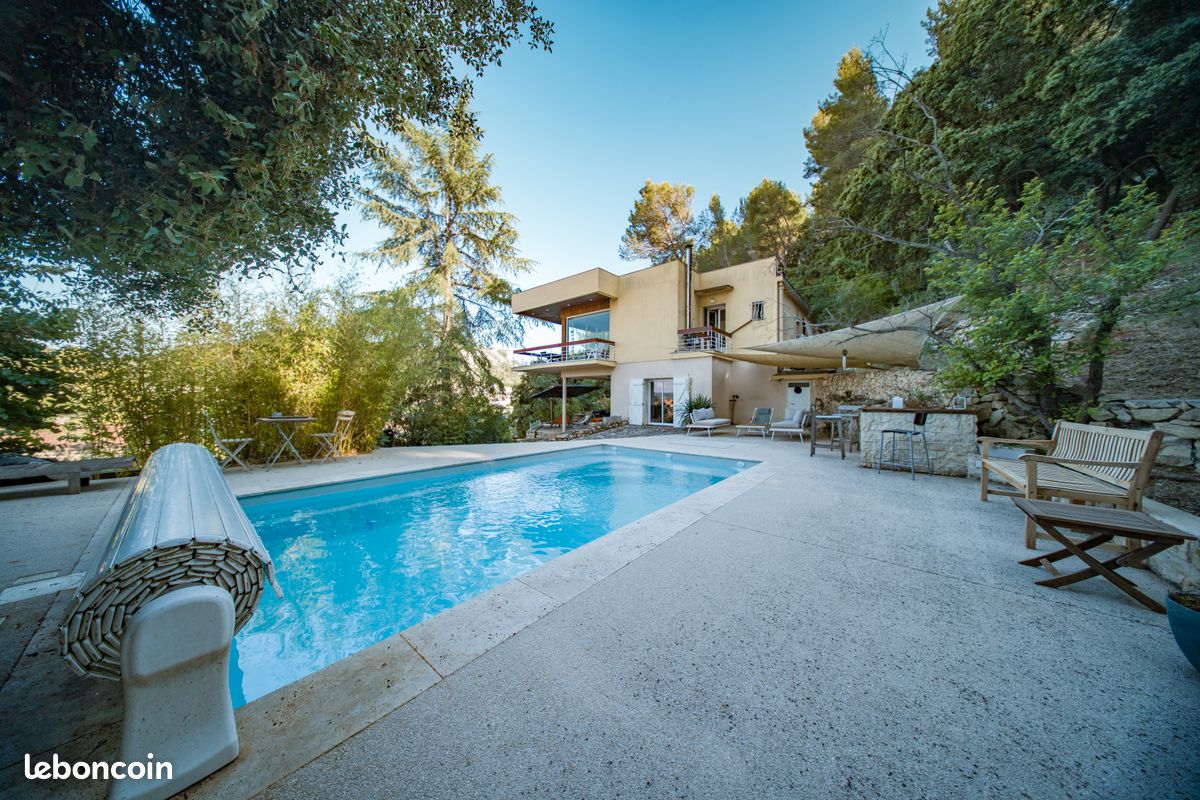 Maison 7 pièces 130 m² · à Meyrargues · 130 m² · 710 000 €