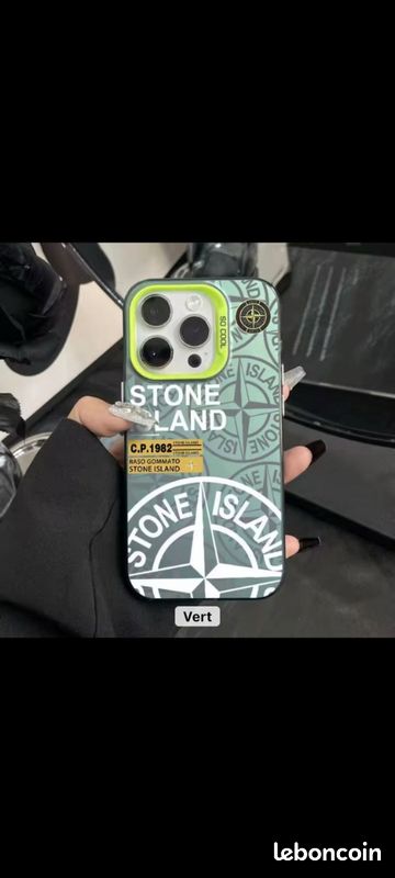 Les coques Stone Island pour iPhone sont enfin là