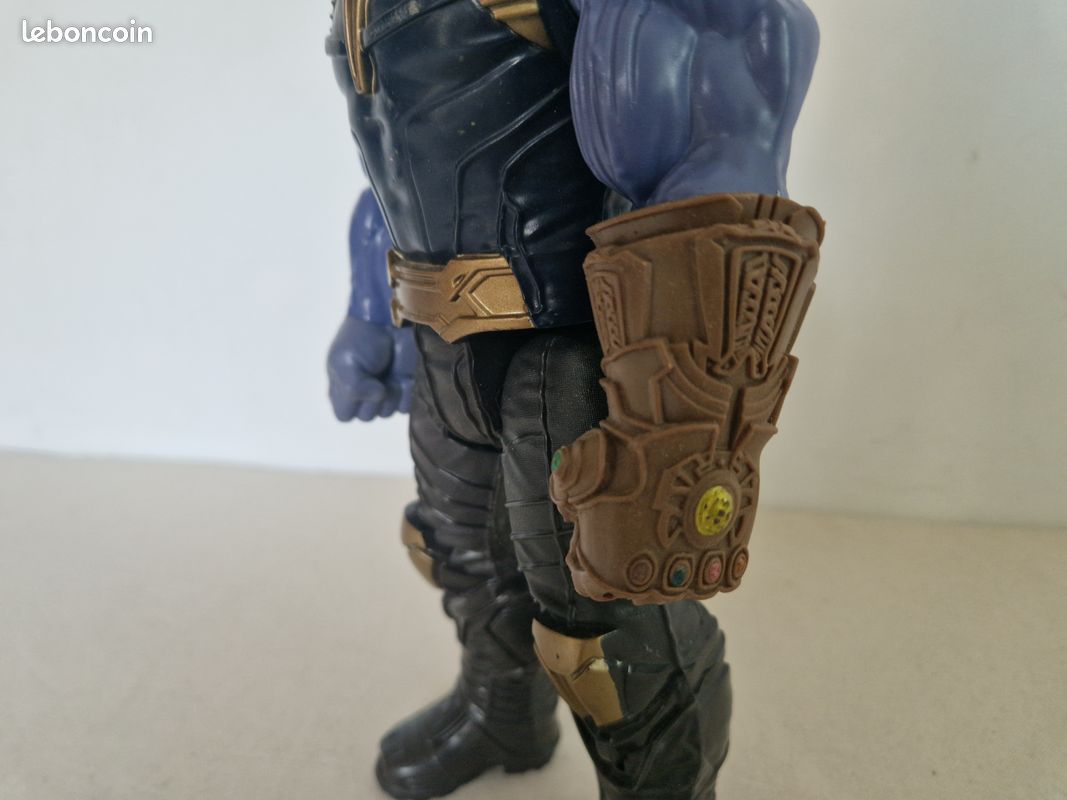 Grande figurine Thanos (image 4)