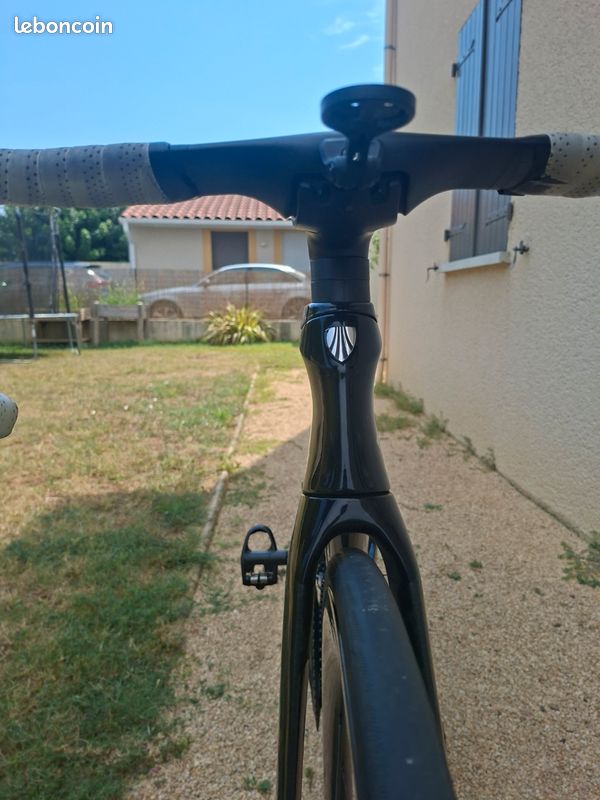 Vélo route carbone Trek Madone SLR6 2022 (image 9)