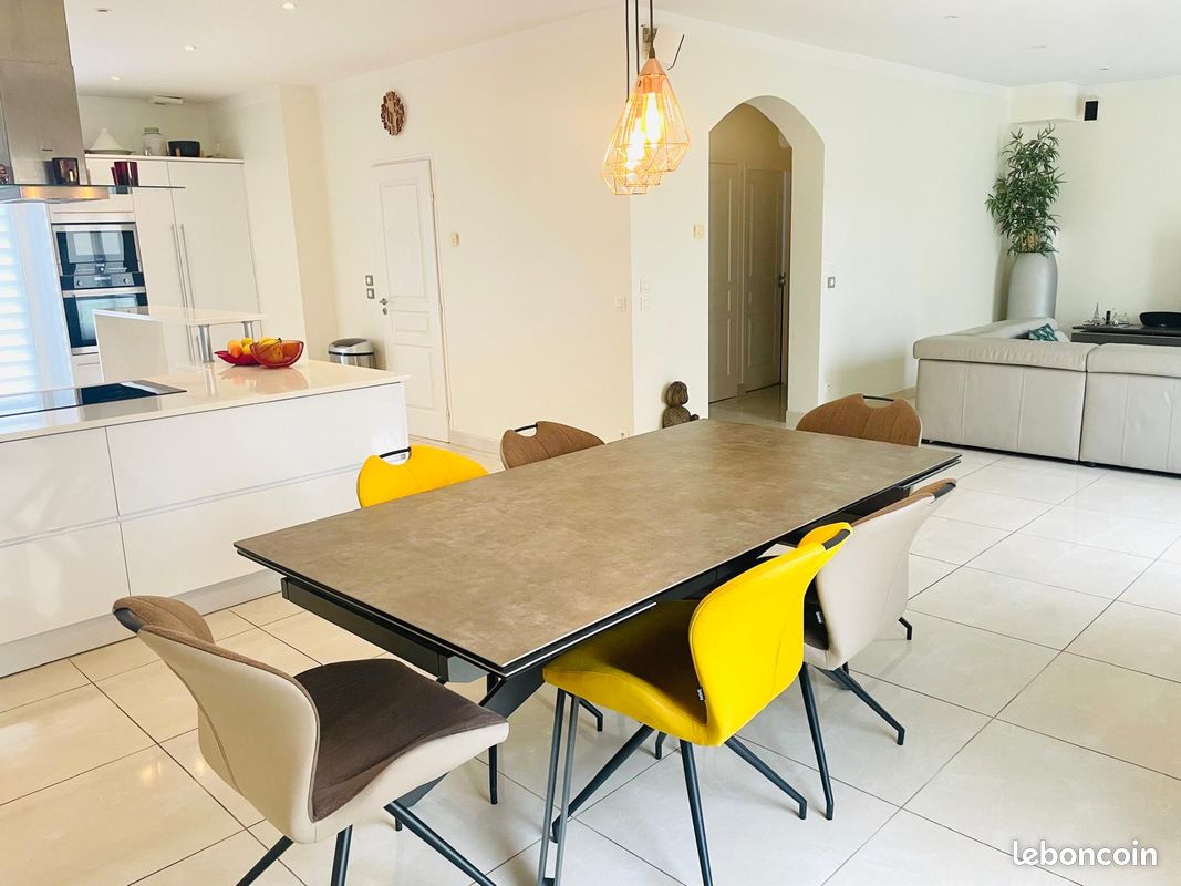 Maison 5 pièces 160 m² · à Guyancourt · 160 m² · 799 000 €