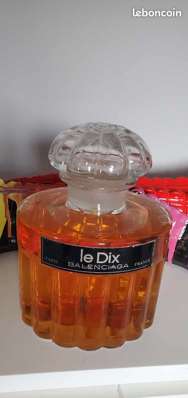 Factice de décoration ou de collection Le Dix Balenciaga Collection