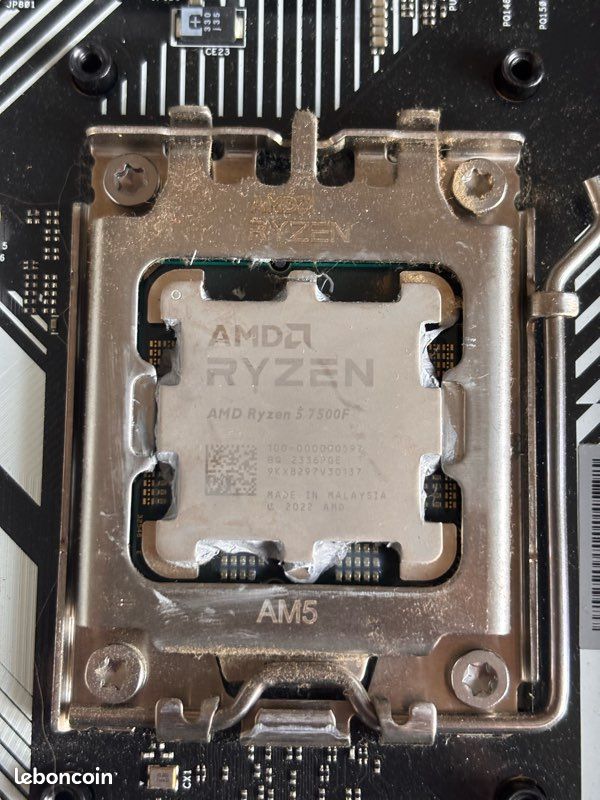 Ryzen 5 7500F + A620M WiFi ASRock - Accessoires informatique