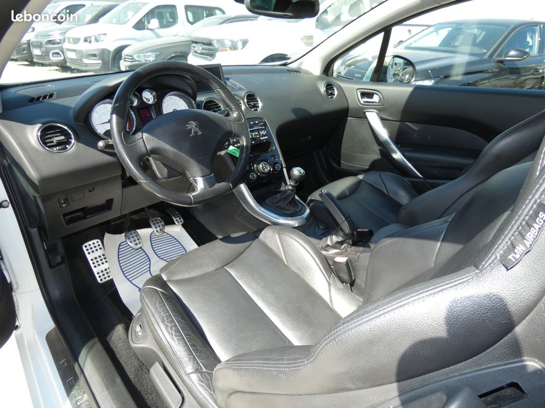PEUGEOT 308 CC 2.0 HDi 163ch Féline (image 11)