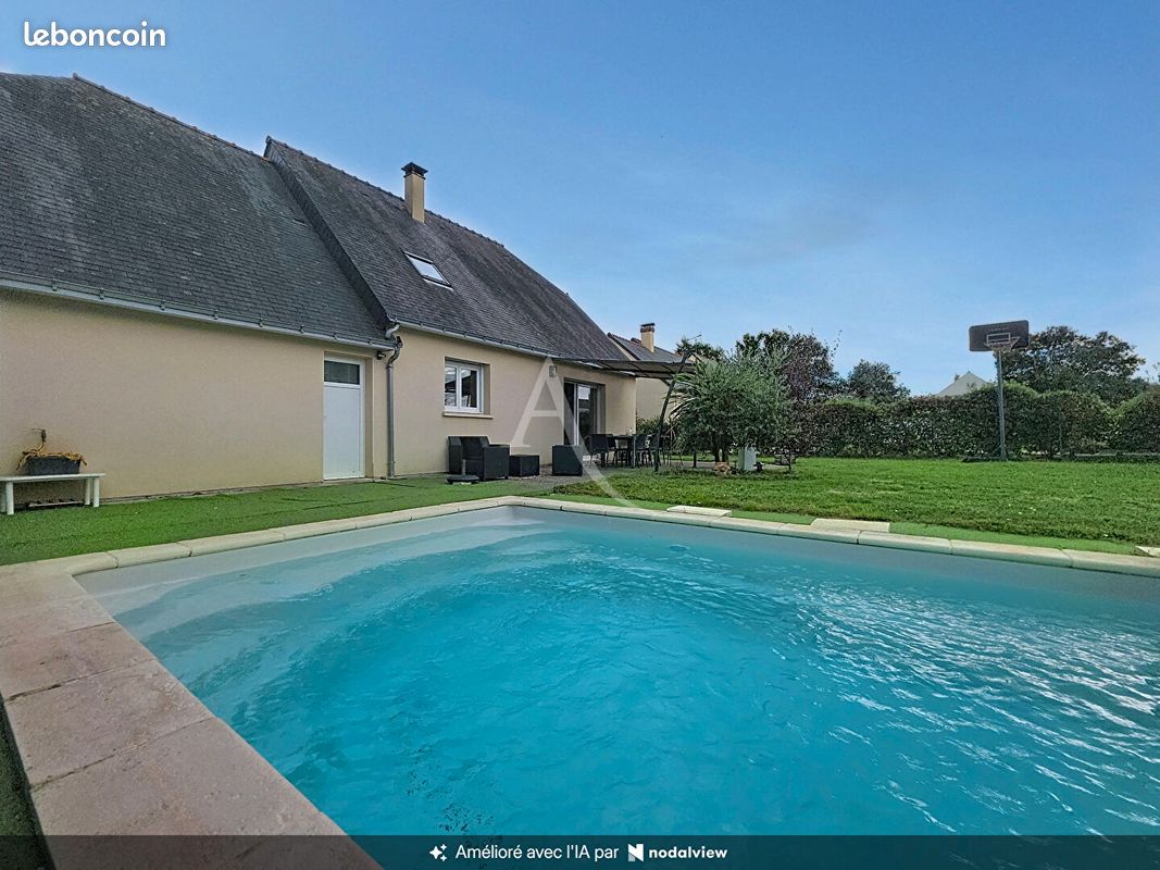 Maison 6 pièces 120 m² · à Bécon-les-Granits · 120 m² · 338 300 €