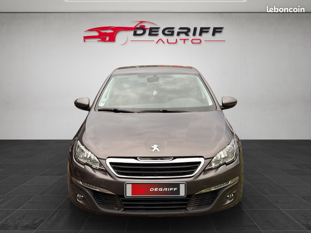 PEUGEOT 308 1.2 PureTech 110ch SS BVM5 Allure (image 3)