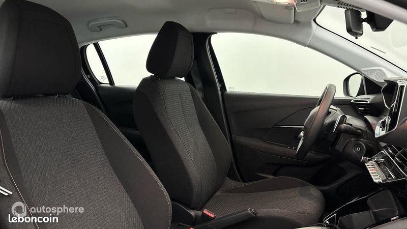 Peugeot 208 1.2 Hybrid 110ch Style e-DCS6 (image 15)