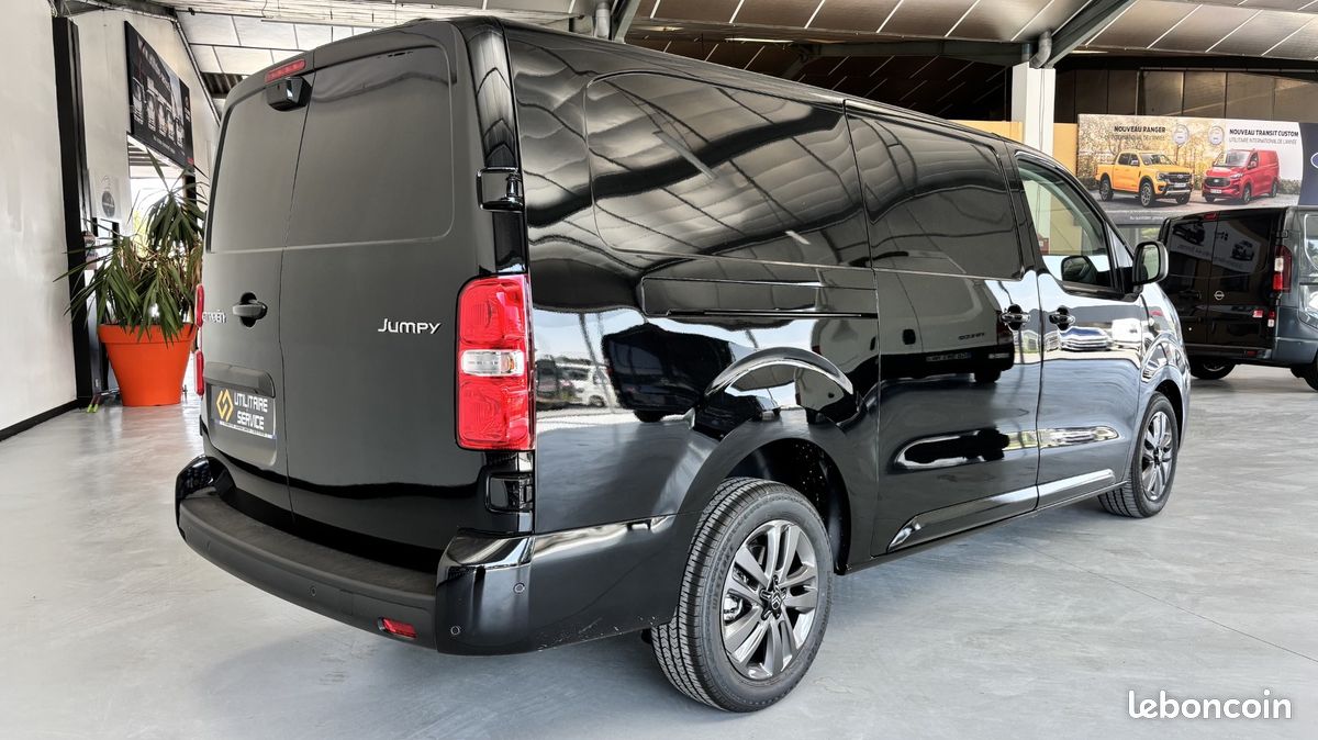 30 990 HT / NOUVEAU CITROEN JUMPY XL 2.2 180 cv bva PACK PREMIUM CONNECT + CONFORT neuf / tva recuperable (image 3)
