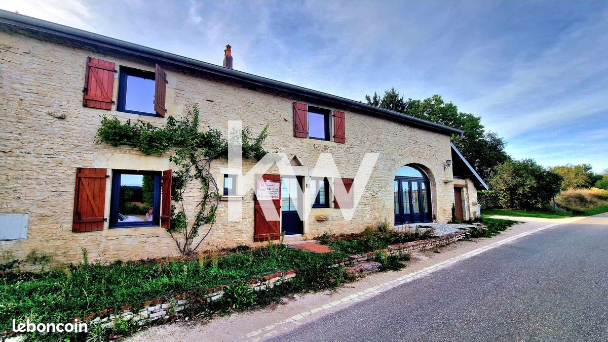Maison 8 pièces 207 m² · à Sornay · 207 m² · 325 000 €