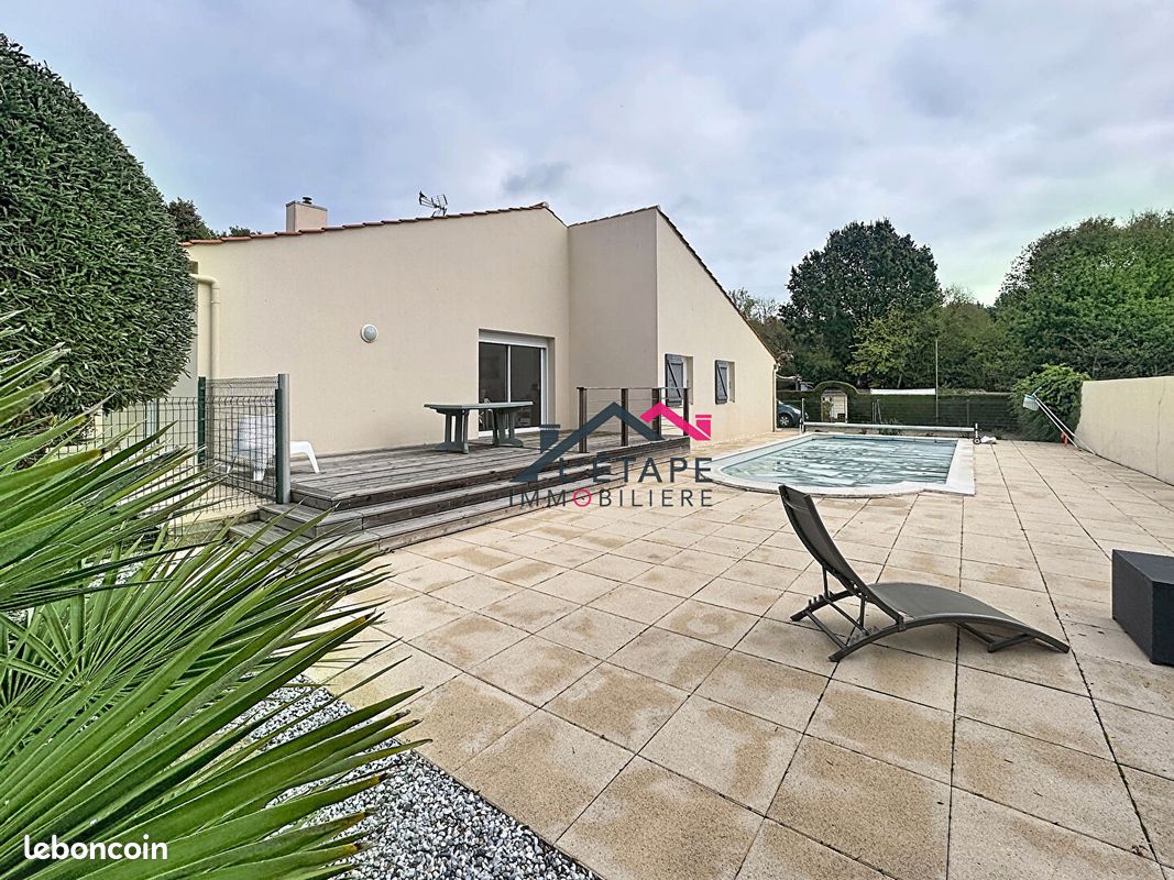 Maison 5 pièces 118 m² · aux Achards · 118 m² · 378 500 €